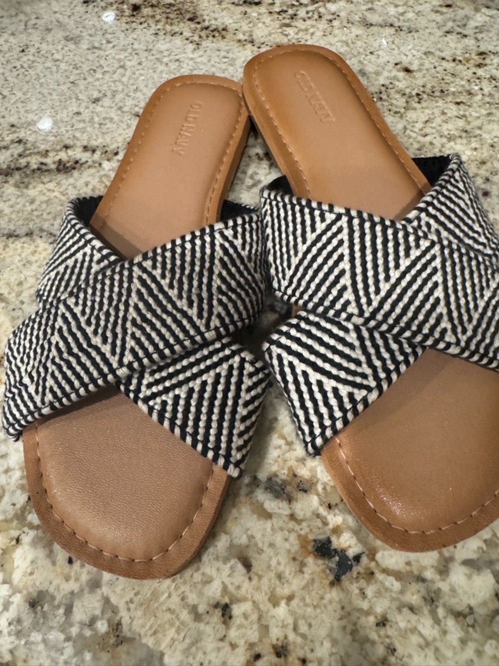 Old Navy  & White Woven Crossband Slide Mules Size 7
